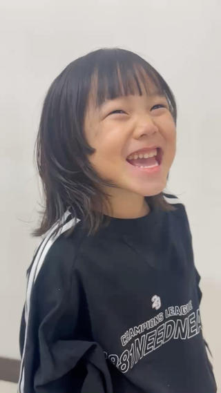 キッズ ショートカットモデル 👗SHIZUKAのヘアスタイル