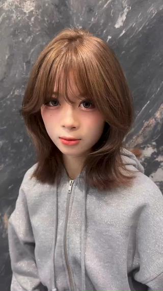 カラー RiA/髪質改善/ レイヤーカットのヘアスタイル