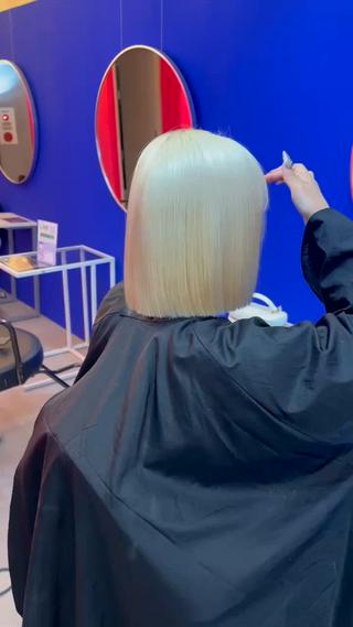 カラー RiA/髪質改善/ レイヤーカットのヘアスタイル