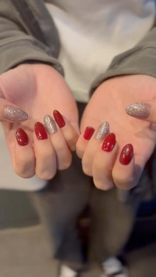 ワンカラー
長さはお客様のご希望で、育てているので少しばらつきあります
※別のカラーをご希望の場合は、1本ごとに追加料金が発生いたします。
施術前に必ずご案内いたしますのでご安心ください。