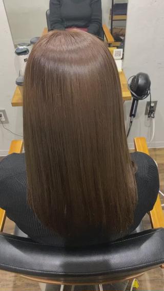 ラテカラー


髪質改善トリートメント
ツヤとハリのある髪に仕上がりました！ 