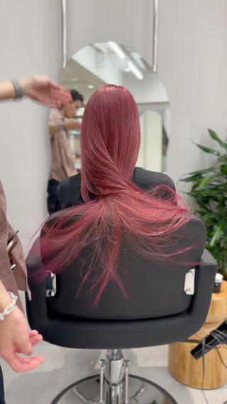 ミディアム カラー 🎨ショートの神様 /神評価🎨原田公祐のヘアスタイル