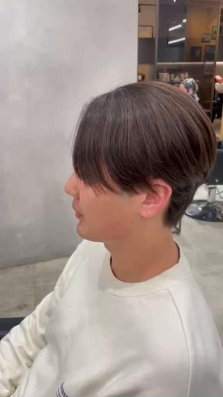 癖やうねりで方向性が決まらない、自然に毛流れを作りたい！
そんな方にオススメです！
お客様の履歴やお好みに合わせて薬剤、処理剤、トリートメントを選定して柔らかいノーダメージの仕上がりに致します！ 