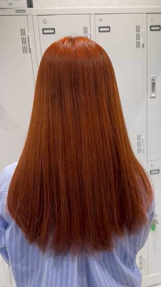 orange color  