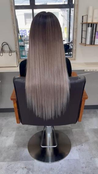 ロング ララモアナ naru.のヘアスタイル