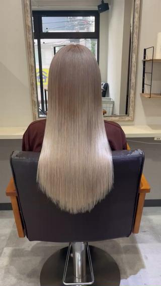 ロング ララモアナ naru.のヘアスタイル