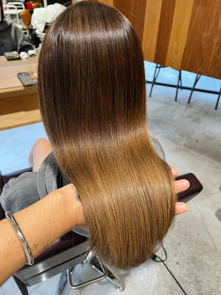 髪質改善トリートメントです☆
個性とファッションに合わせたヘアデザインをご提案致します♪
Instagram @teppei.j