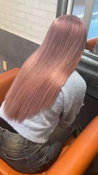 ロング 💛ブリーチで叶える 💛垢抜けカラー🌈のヘアスタイル