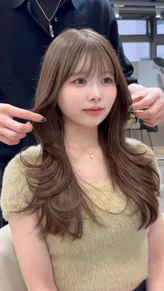セミロング カラー ブリーチなし髪質改善 🌿柏崎 大宮美容室のヘアスタイル