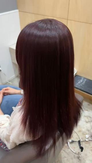 オイルストレート
オイルが主成分になってるので
ダメージできるだけ少なく広がり、うねり収まります！ 