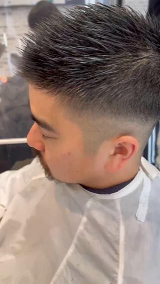 メンズ 近江 直毅のヘアスタイル