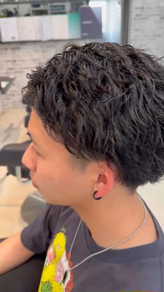 パーマ メンズ 近江 直毅のヘアスタイル