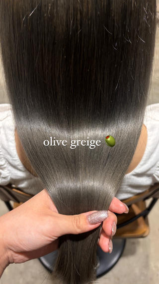 ロング 小木曽 里華のヘアスタイル