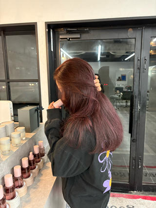 カラー miloc sayaのヘアスタイル