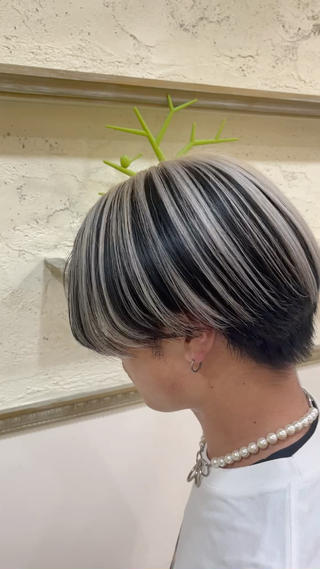 カラー 西村 遼馬のヘアスタイル