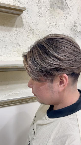 カラー 西村 遼馬のヘアスタイル