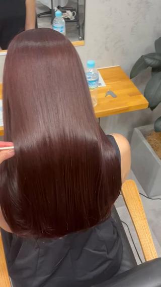 ロング カラー hoNua. 栄/透明感カラーのヘアスタイル