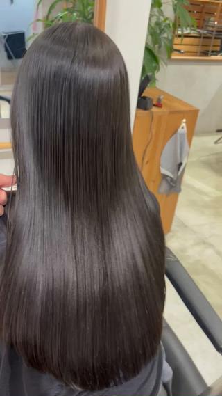 ロング カラー hoNua. 栄/透明感カラーのヘアスタイル