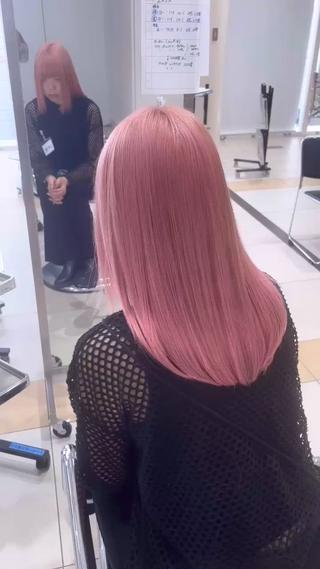 ブリーチが2回必須のホワイトピンクです！！ 