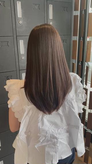 ロング 佐々木 彩乃のヘアスタイル