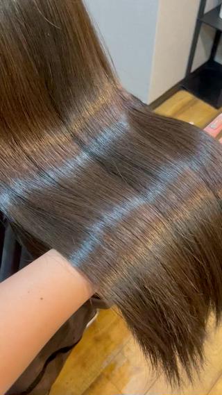 オリーブベージュツヤツヤです