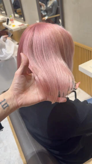 ミディアム カラー Aster れおんのヘアスタイル