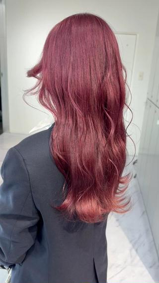 ロング カラー TATSU ミルクティーベージュのヘアスタイル