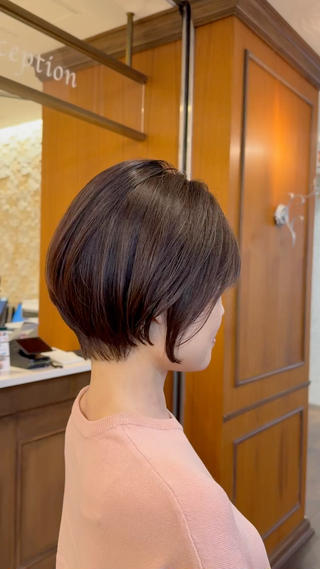 頭の形が綺麗に見える様なショートヘア♡ 