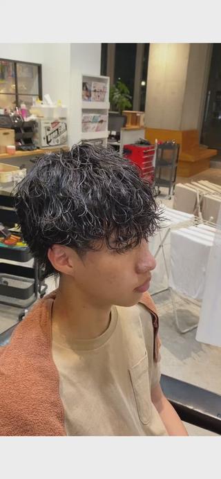 ショートマッシュウルフ×波巻きパーマ