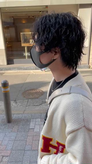 ミディアム マエダ リョウのヘアスタイル