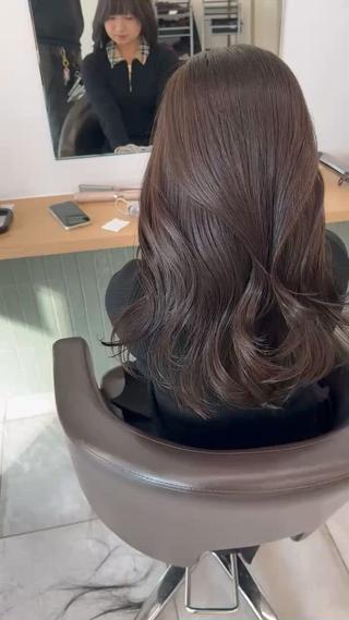 セミロング カラー ブリーチなし韓国ヘア レイヤー縮毛🤍渡邉のヘアスタイル