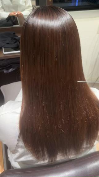 パサつき、アホ毛が気になる方向け!!
乾かしただけでまとまり艶髪たっぷりの髪へ️ 