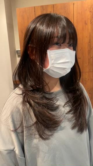 ロング 海外レイヤー/赤み 消しカラー/上原聖奈のヘアスタイル