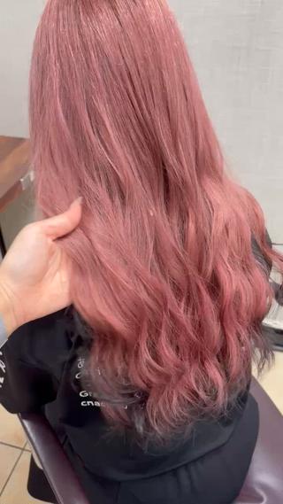ロング 熊田 秀佳のヘアスタイル