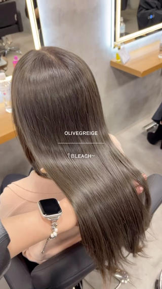 ミディアム カラー ナチュラル艶カラー/ YUNAのヘアスタイル