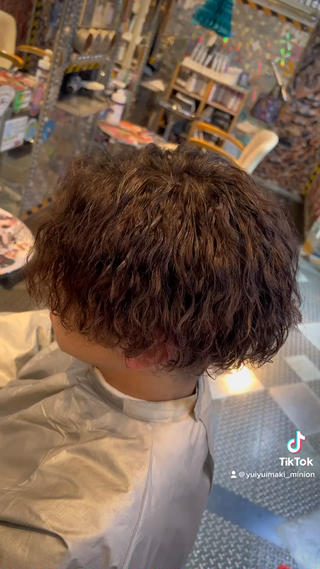 パーマ 👑垢抜け韓国ヘア ハッシュカット唯澄のヘアスタイル