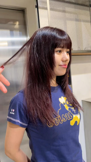ワンカラーでred brown
毛先はブリーチ履歴のため、グラデーションぽくおしゃれなカラーです！ 