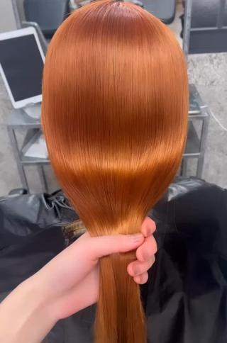ブリーチをした髪でもトリートメントでツヤツヤヘアー️ 