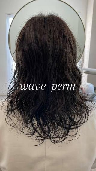 セミロング パーマ Miyamoto Yasuchikaのヘアスタイル