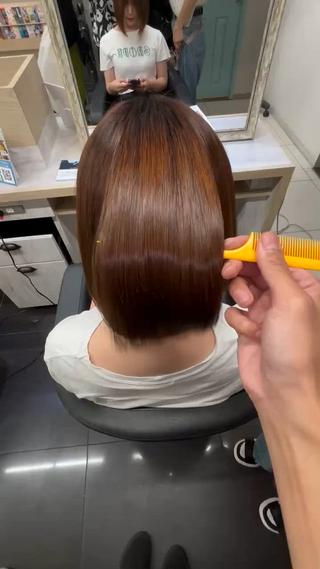 パーマ EARTH ケントのヘアスタイル