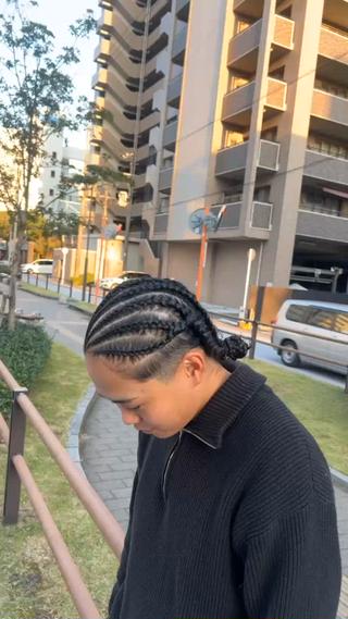 cornrow9~10本
途中でクロスしてます。