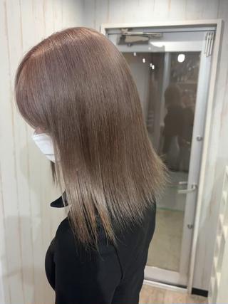 セミロング カラー 渋谷デザインカラー 🎀ハイトーンのヘアスタイル