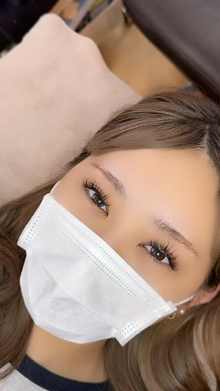 こちらジュニアアイリスと施術になります

動画効果

完璧のマツエクの仕上がり求める方はご遠慮お願いします。
120本バインドロック

束間なし効果

カラー、ダークモカ

カールD
目頭から12.13.12 