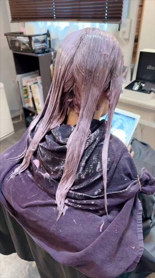 ミディアム カラー Chic シックのヘアスタイル