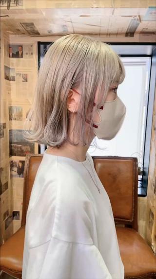 ミディアム カラー Chic シックのヘアスタイル