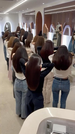 ロング 韓国風🫧髪質改善/ Bonheur辻結凪のヘアスタイル