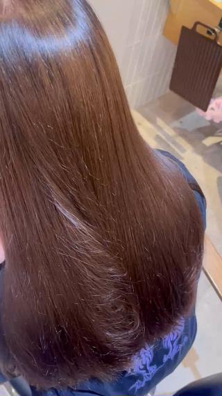 パヤパヤしやすい髪質でもこのツヤ感すごい
秘訣は髪質改善カシミヤトリートメント
全メニューに6000円で追加できます
※繰り返すほどさらに艶がでます
※このお客様は1回目!
ご予約埋まりやすいのでお早めに
グレージュ ベージュカラー ミルクティーカラー 髪質改善カラー 透明感カラー