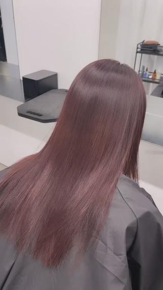 ロング TAKUMI .のヘアスタイル