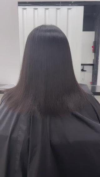 ミディアム TAKUMI .のヘアスタイル