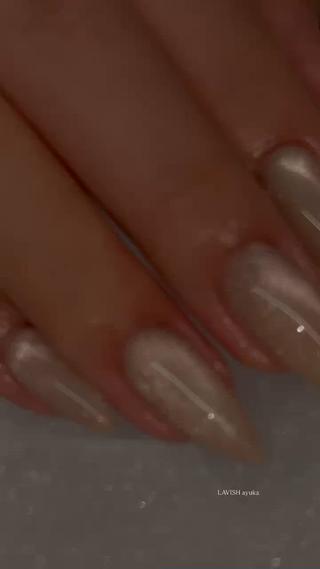 ネイル LAVISH ayukaのネイルデザイン